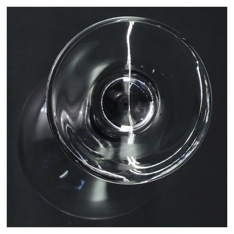 To cocktailglas med lange stilke (str. 19 cm)