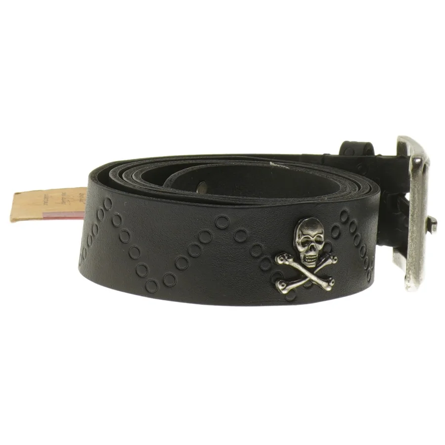 Sort læderbælte med dødningehoveder fra Replika (str. 115 cm)