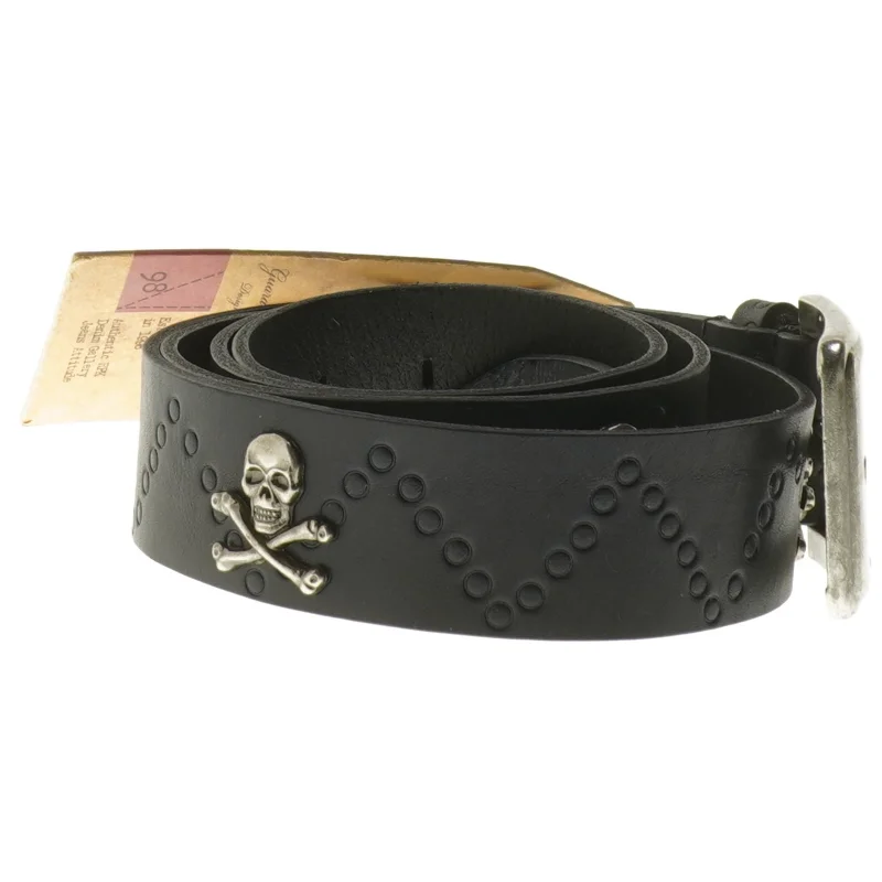 Sort læderbælte med kors og kranie logo fra Replika (str. 115 cm)