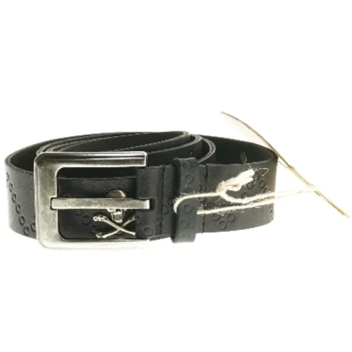 Sort læderbælte med kors og kranie logo fra Replika (str. 115 cm)