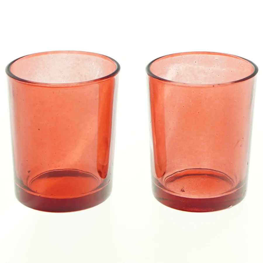 Rødlige glas (str. H. 6,5 cm. ø. 5,5 cm)