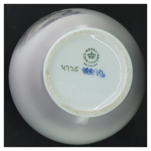 Vase fra Royal Copenhagen (str. H 17 cm)