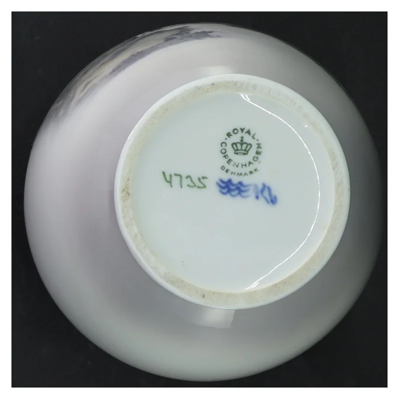 Vase fra Royal Copenhagen (str. H 17 cm)