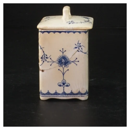 Krydderibeholder med låg (str. H 10,5 cm)