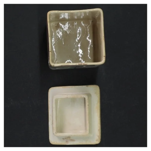 Krydderibeholder med låg (str. H 10,5 cm)