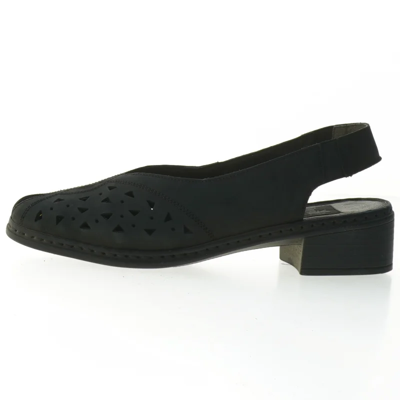 Damesko med udskåret mønster fra Caprice (str. Længde, 26 cm)