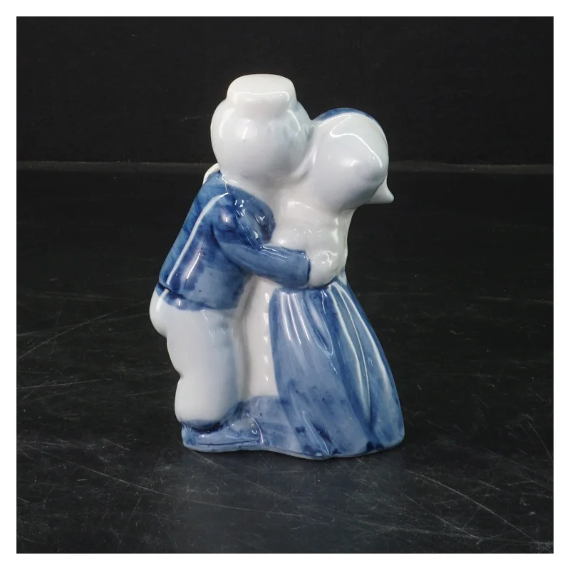 Keramisk kyssefigur (str. 11x8x4 cm)