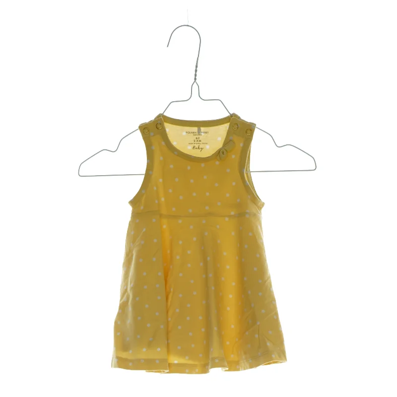 Kjole fra Polarn Opyret (str. 62)