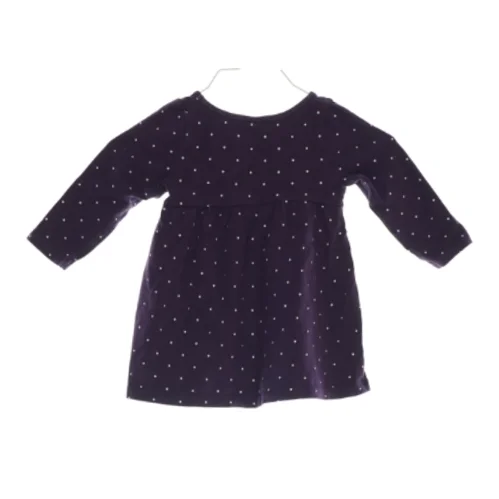 Kjole fra H&M (str. 68)