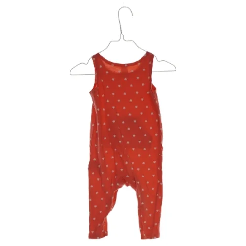 Buksedragt fra H&M (str. 68)