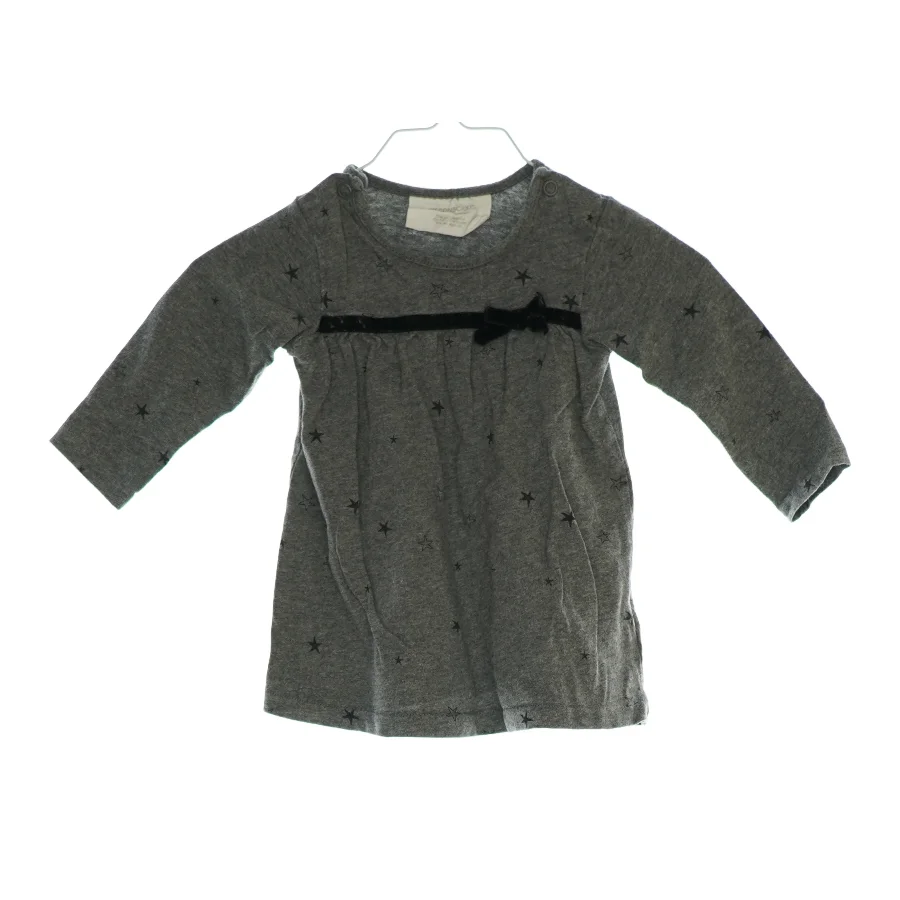Kjole fra H&M (str. 68)