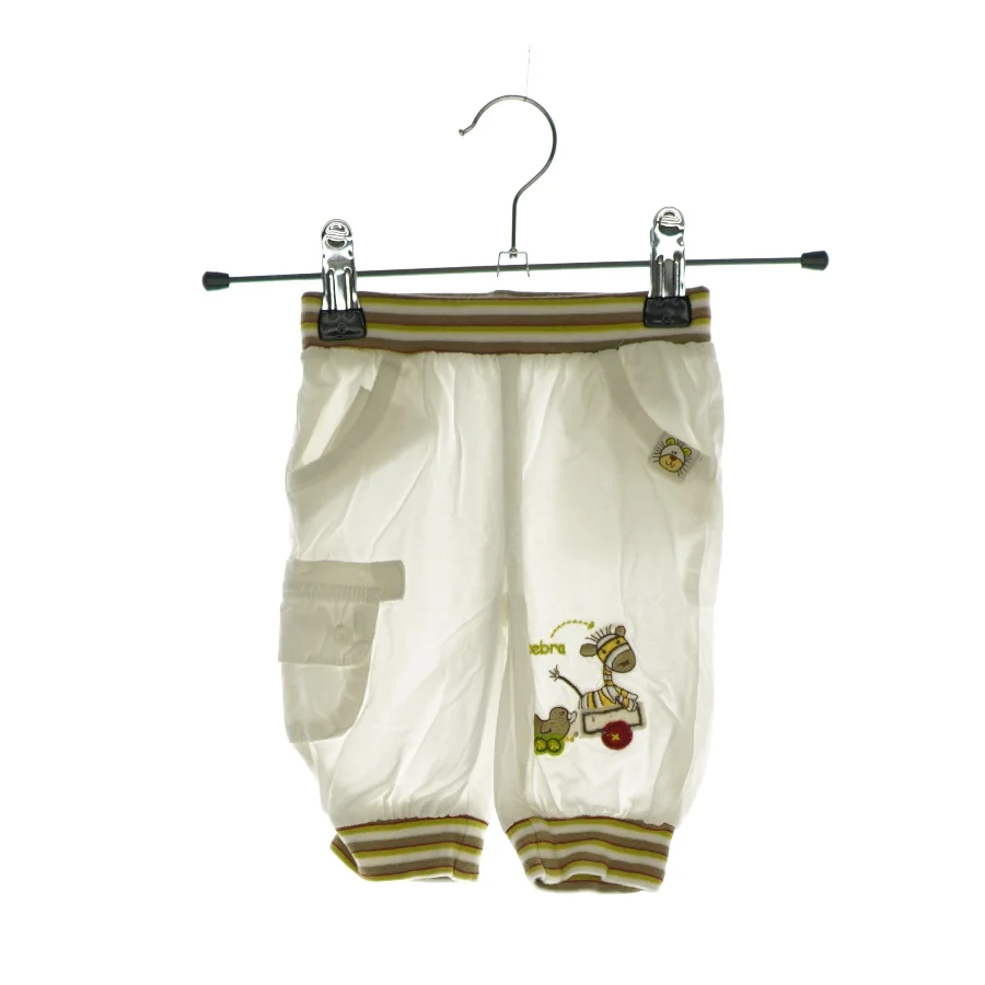 Løse bukser fra Name it (str. 56)