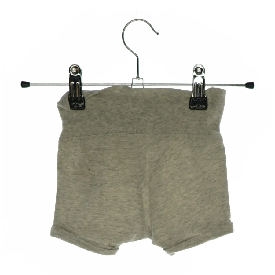 Shorts med The Lion King print fra H&M