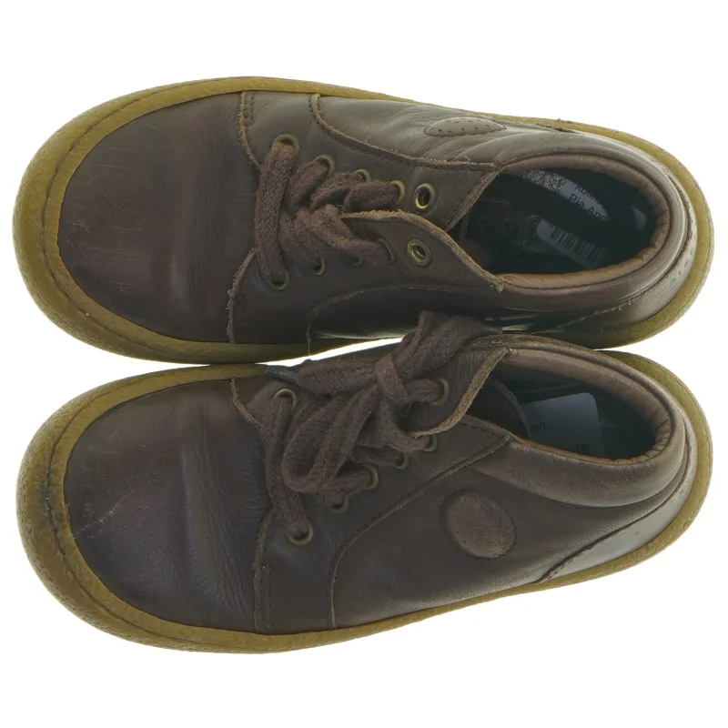 Brugte brune børnesko fra Bisgaard (str. 28)