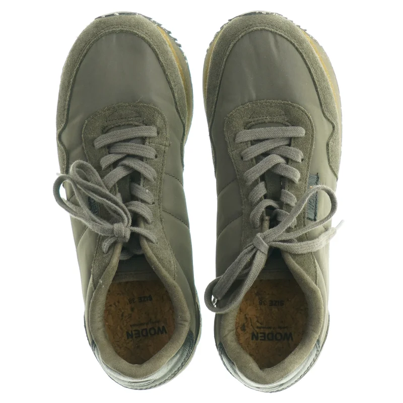 Sneakers af ruskind fra Woden (str. 38)