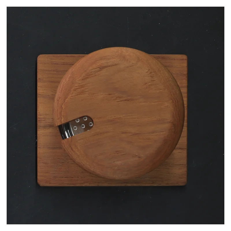 Vintage rund plastbeholder med teak bund og låg (str. 7 cm)