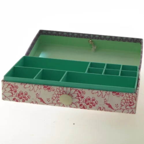Dekorativ opbevaringsboks (str. 8x25,5x13,5 cm)