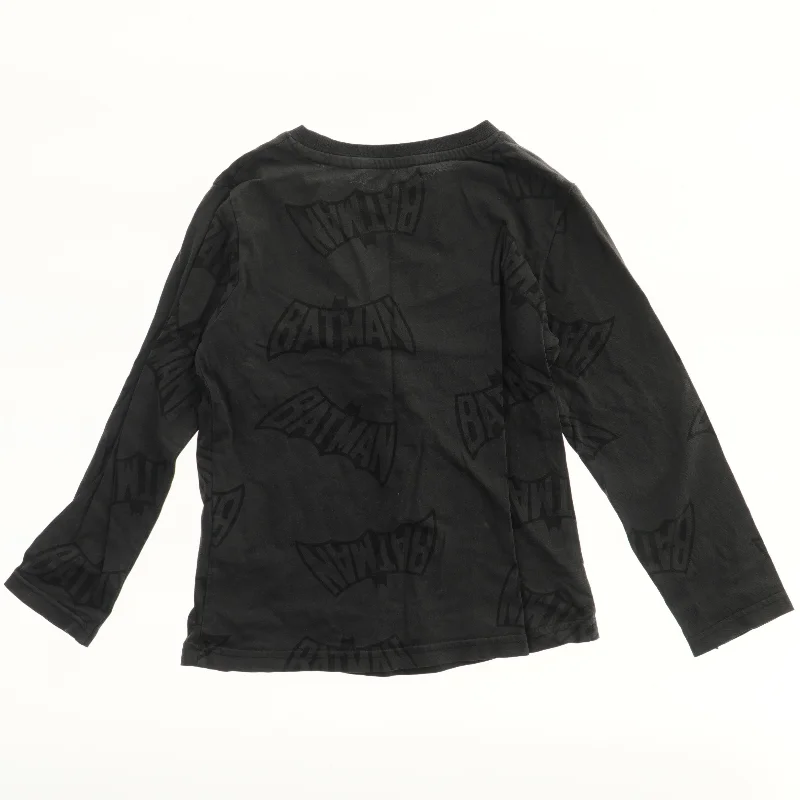 Langærmet Batman-bluse med palietter fra H&M (str. 110)