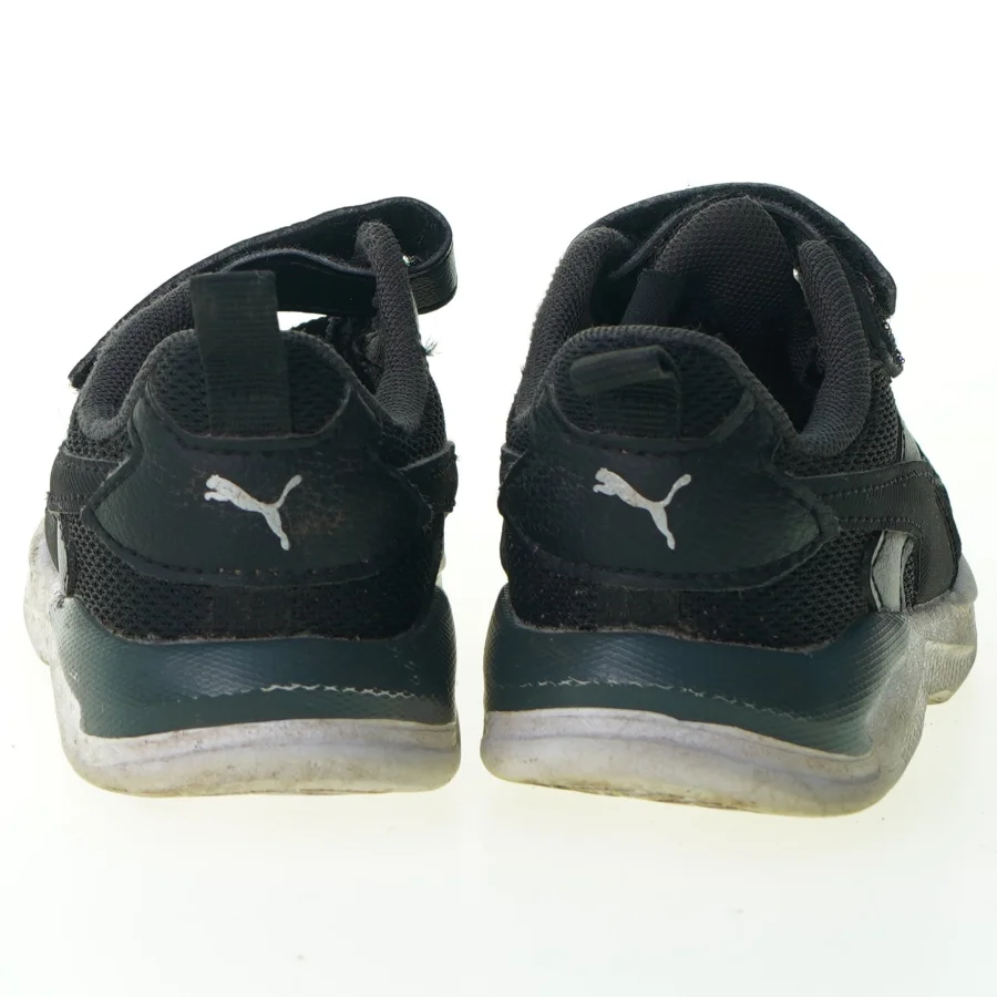 Sko fra Puma (str. 23)