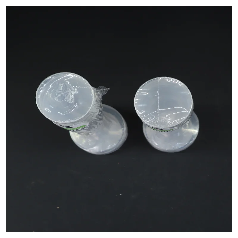 Genanvendelige plastik ølglas fra Eh (str. 8 styk. ø. 5,5 cm. længde, 18 cm)