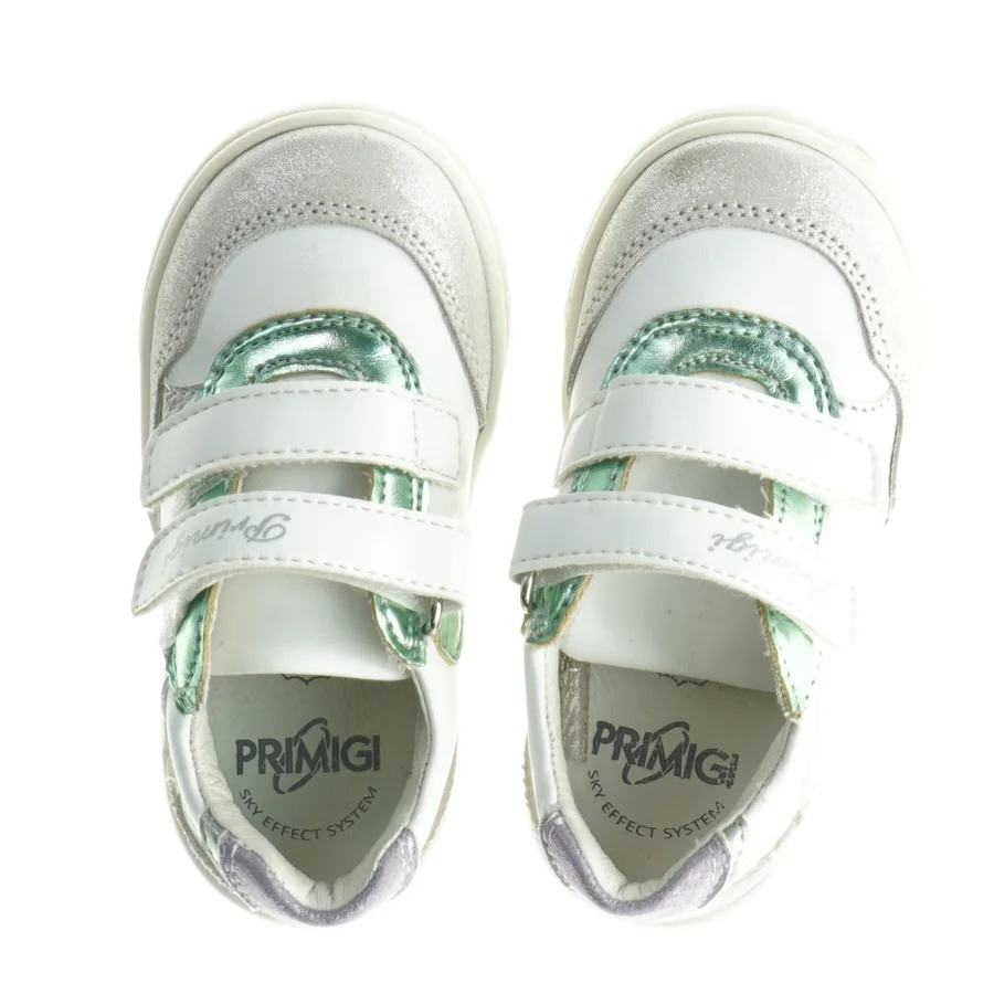 Børnesko med velcrolukning (str. 21)