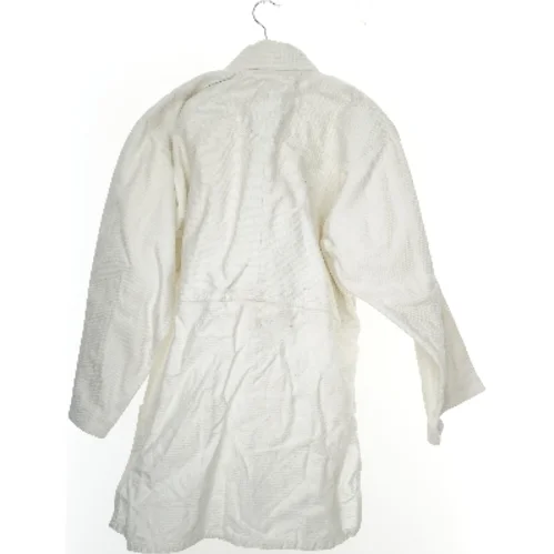 Judo gi (str.  180 )