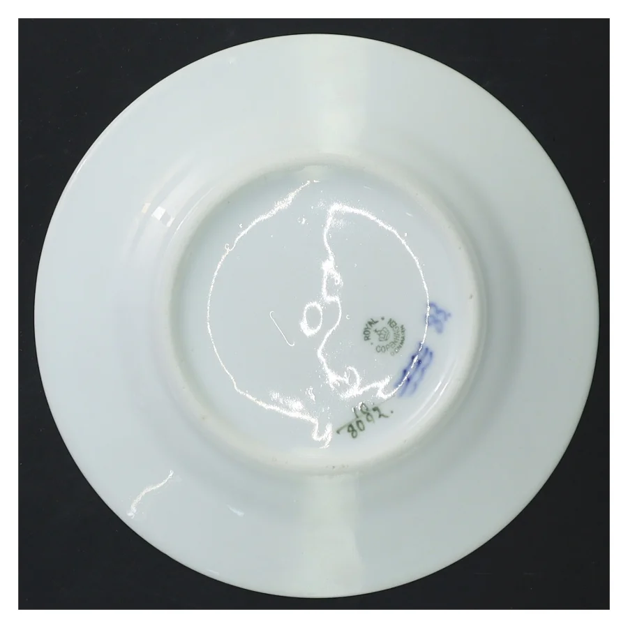 Blåblomst Flad tallerken fra Royal Copenhagen 3. Sortering (str. Ø 16 cm)