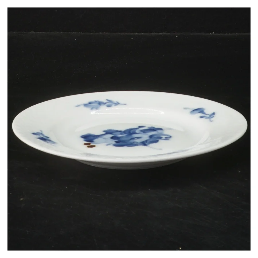 Blåblomst Flad tallerken fra Royal Copenhagen 3. Sortering (str. Ø 16 cm)