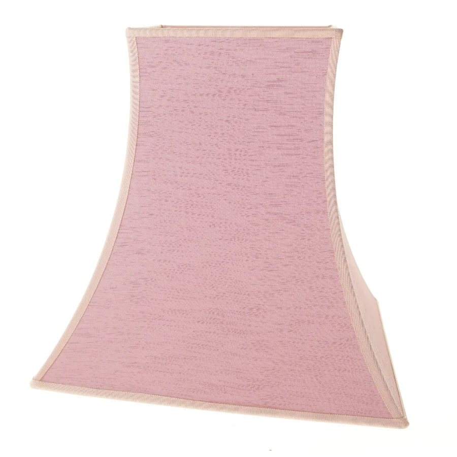 2 Lyserøde silke lampeskærmme (str. 35x35x35 cm)