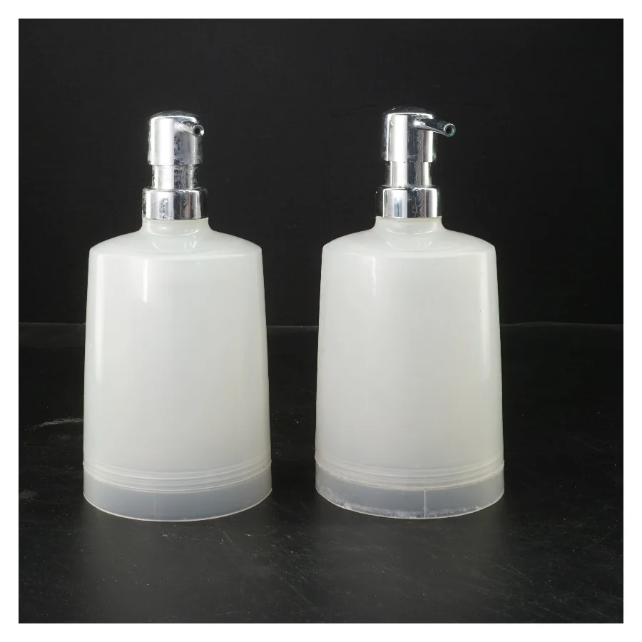 Sæt af sæbedispensere fra Dkw (str. 20 cm)