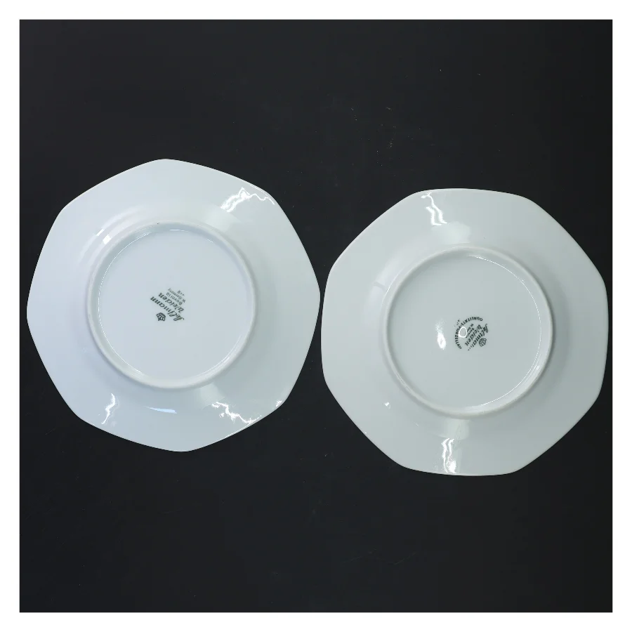 Tallerkener med blomstermotiv (str. Ø 16 cm)