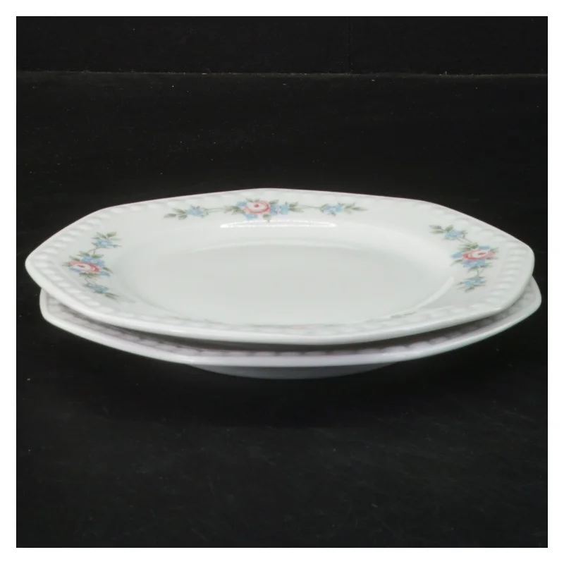 Tallerkener med blomstermotiv (str. Ø 16 cm)