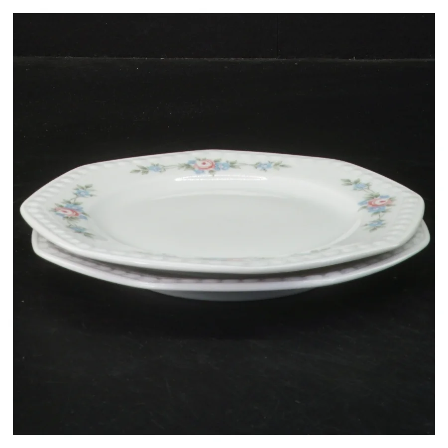 Tallerkener med blomstermotiv (str. Ø 16 cm)