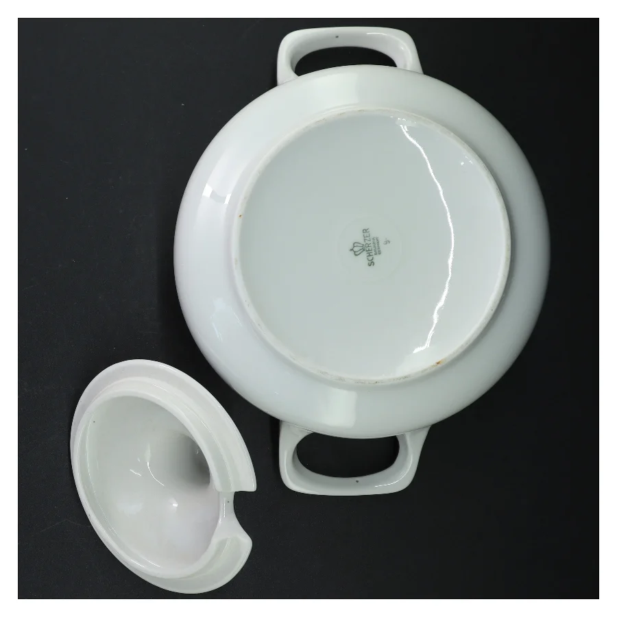 Hvid suppeterrin med låg (str. 25 cm)