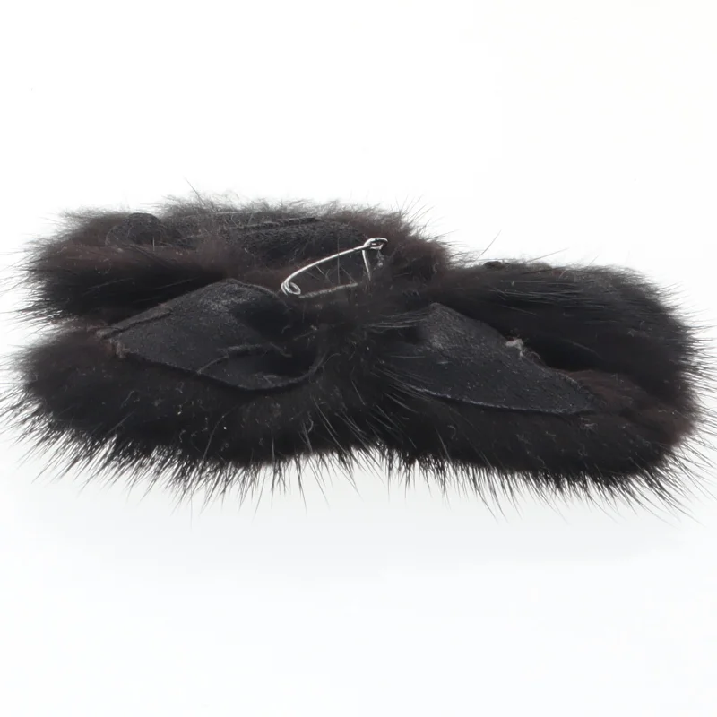 Sort pelsbrosche (str. 10 x 9 cm)