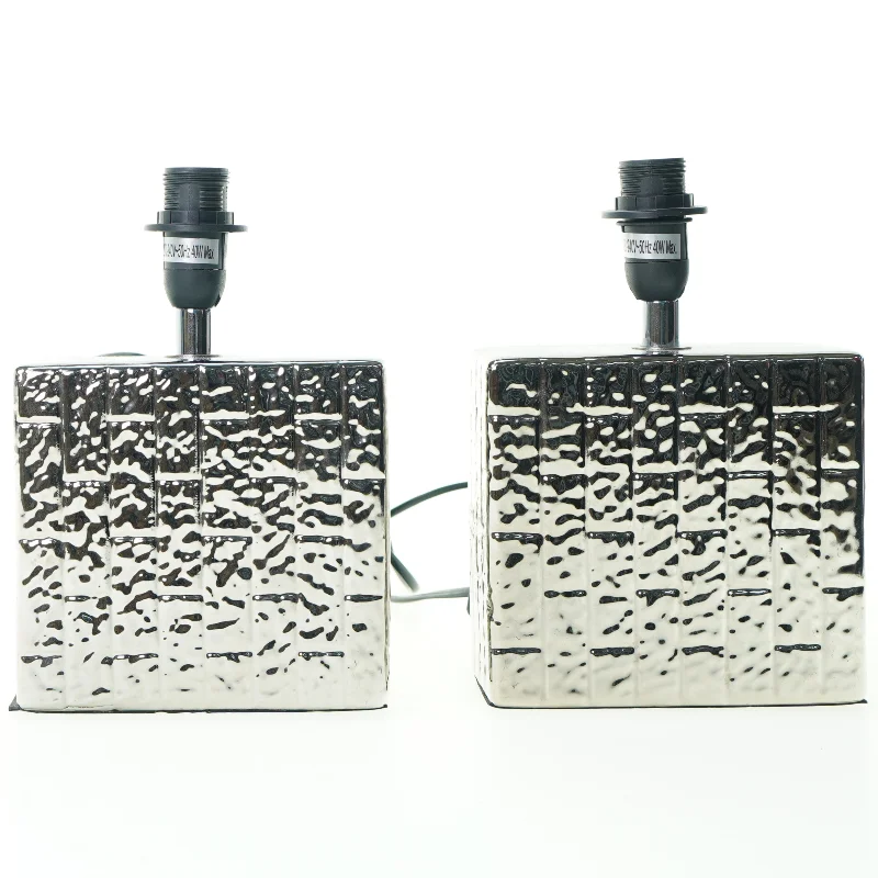 Lamper (str. 15 x 6 x 23 cm)