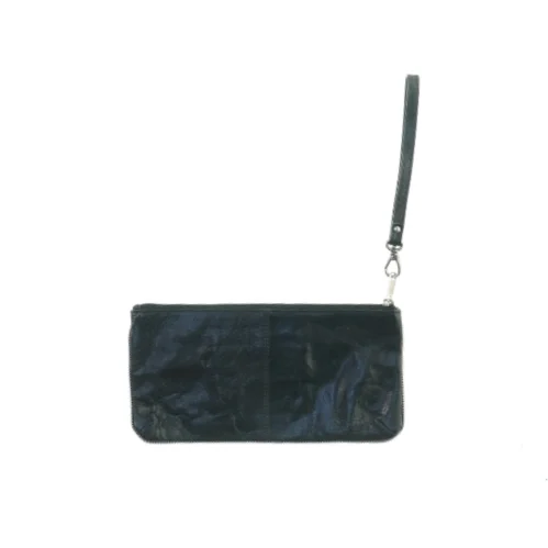 Clutch med strop fra Adax (str. 28 x 15 cm)