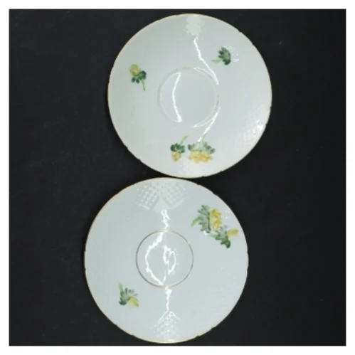 Porcelænsunderkopper med blomstermotiv fra B&G (str. Ø 15)