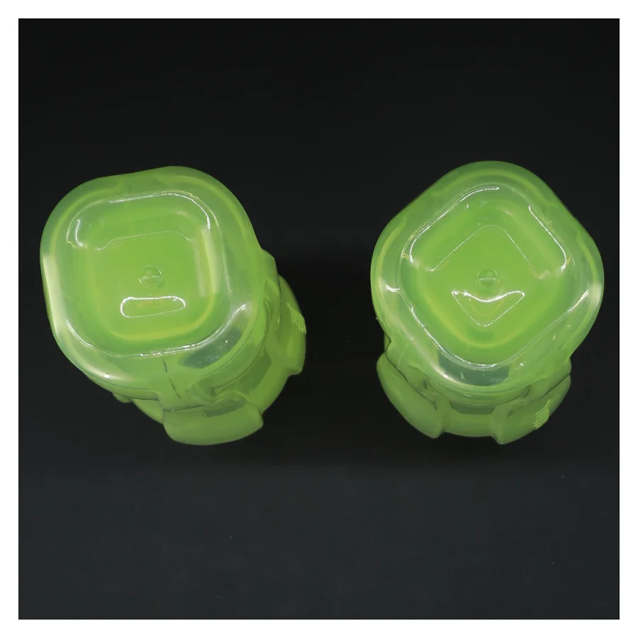 Plastikflasker op med skruelåg fra Tupperware (str. 2 stk 25,5 cm)
