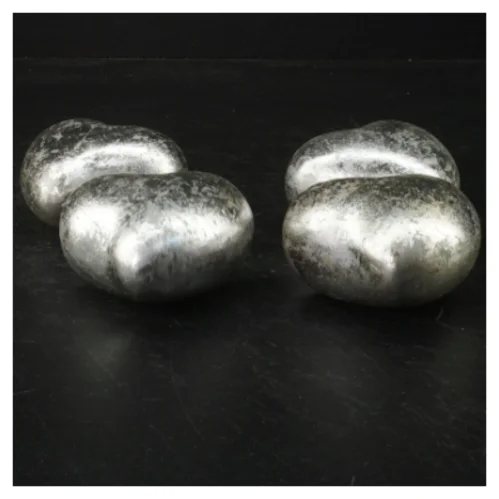 Sølvfarvede dekorative hjerter (str. 7 x 7 cm)