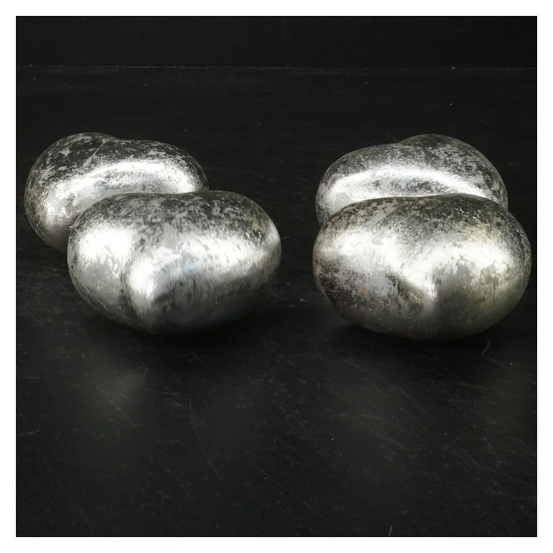 Sølvfarvede dekorative hjerter (str. 7 x 7 cm)