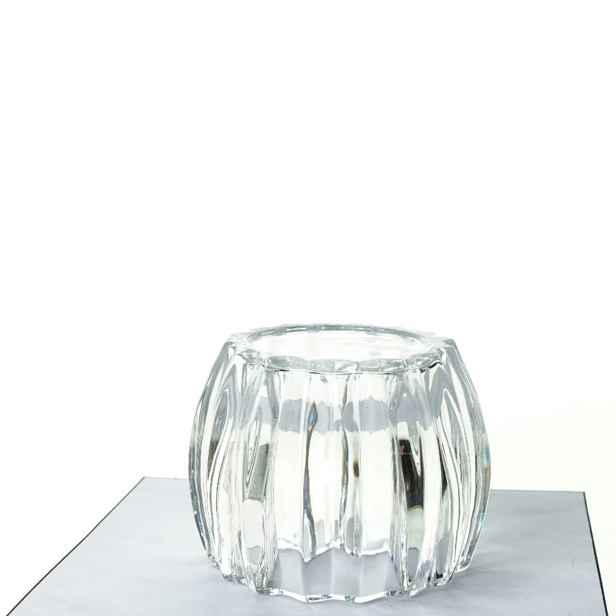 Lysestage i glas til fyrfadslys (str. 8 går i 9 cm)