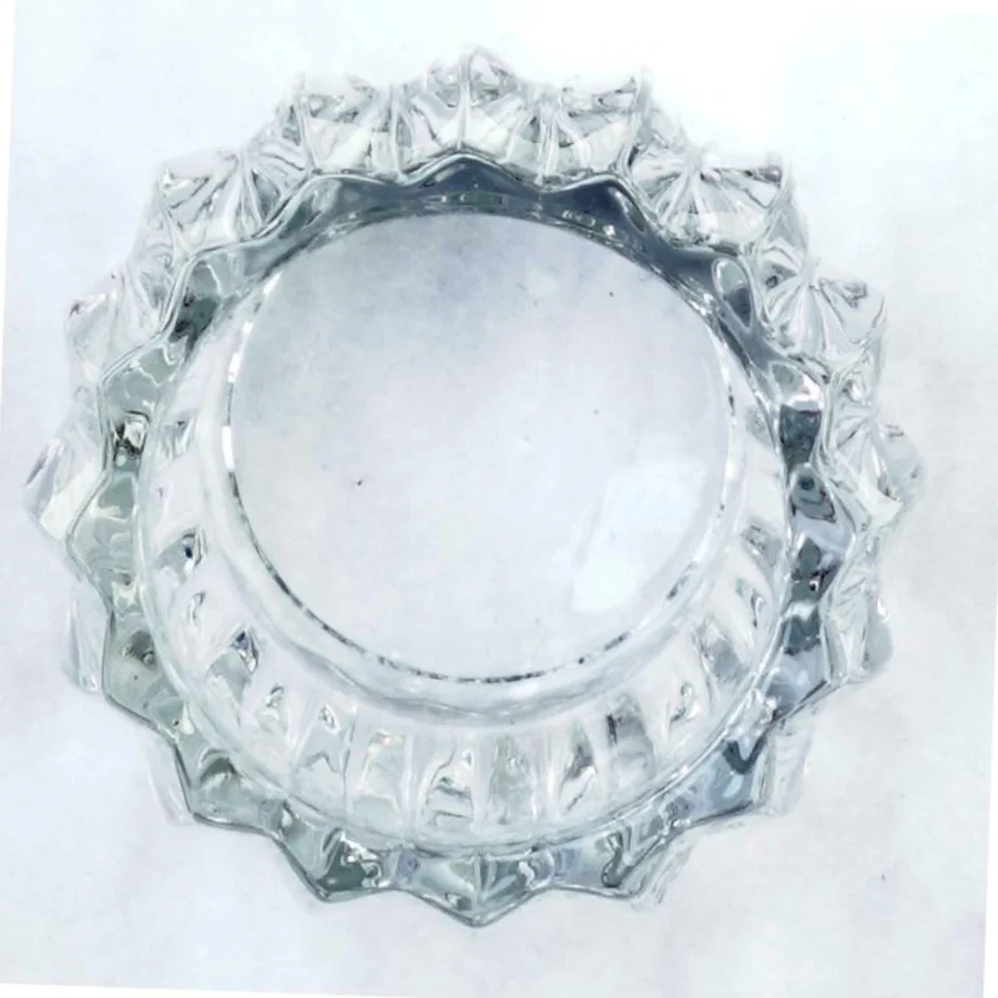 Lysestage i glas til fyrfadslys (str. 8 går i 9 cm)