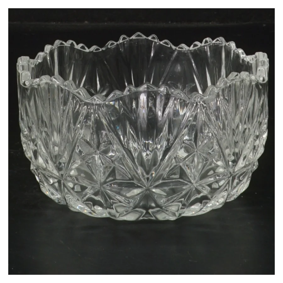 Krystal beholder med låg (str. 13x11 cm)