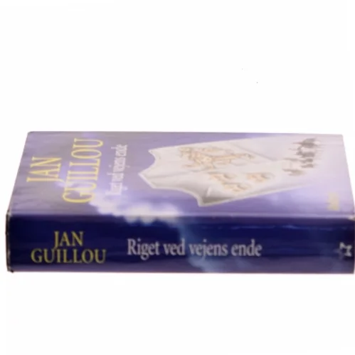 Riget ved vejens ende af Jan Guillou (Bog)