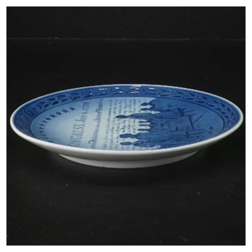 Dekorativ porcelænstallerken fra 1976 fra Royal Copenhagen (str. Ø 18 cm)