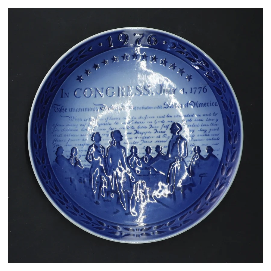 Dekorativ porcelænstallerken fra 1976 fra Royal Copenhagen (str. Ø 18 cm)