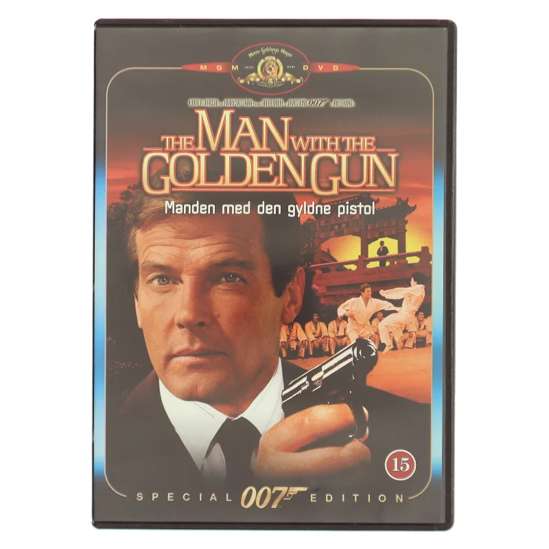 Agent 007 - the Man with the Golden Gun med Roger Moore (DVD)