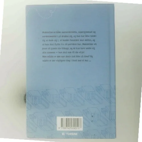 Den enestående, usædvanlige, spektakulære, grænseløse, mirakuløse Mukkeline Hansens forbløffende eventyr : mit ødelagte kongerige af Finn-Ole Heinrich (Bog)