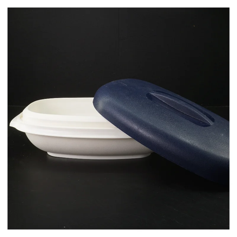Tupperware opbevaringsbeholder med låg fra Tupperware (str. 31 cm)